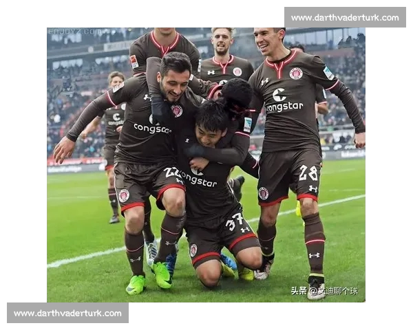 高清流畅足球赛事在线观看平台尽享全球精彩对决实时直播回放分析 - 副本 (20) - 副本 - 副本 - 副本 - 副本